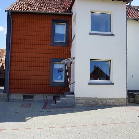 Aussergewoehnliche Dachgeschosswohnung Koenigslutter am Elm Exterior photo